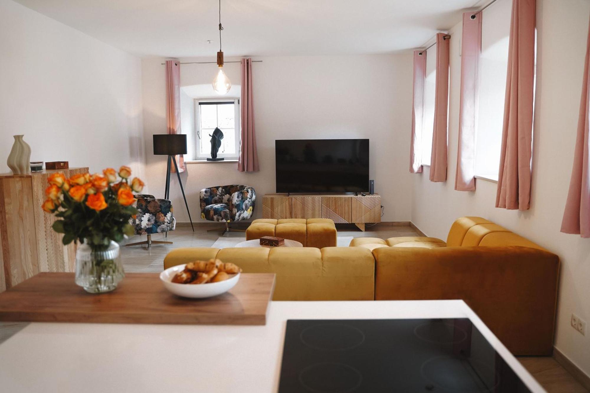 Black Horse Family Apartment - Barrierearm - Pfotenglueck - Familienzeit By Loewenherz Homes Stephanskirchen Luaran gambar