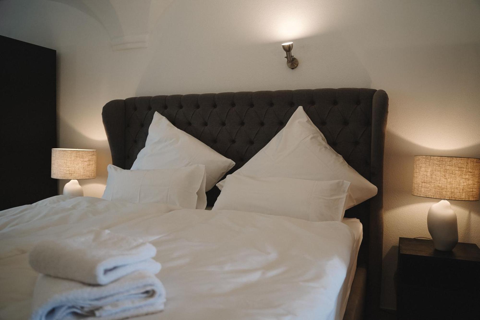 Black Horse Family Apartment - Barrierearm - Pfotenglueck - Familienzeit By Loewenherz Homes Stephanskirchen Luaran gambar
